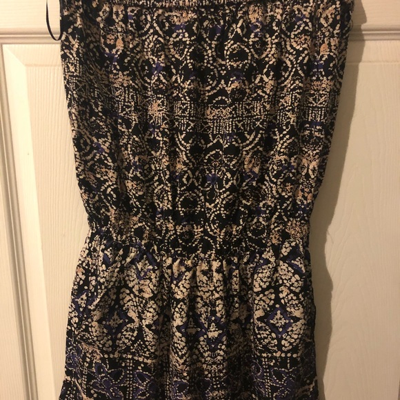 Patterned Romper - Picture 2 of 2